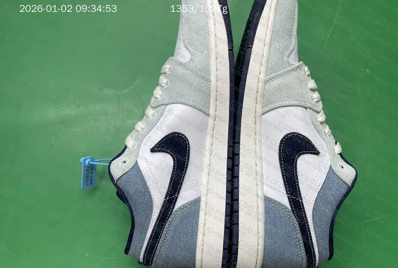 GL? Air Jordan 1 Low SE Denim "Star Blue" 3