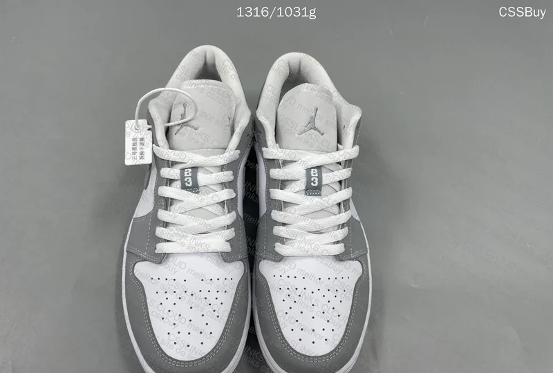 (GL?) Air Jordan 1 Wolf Grey 3