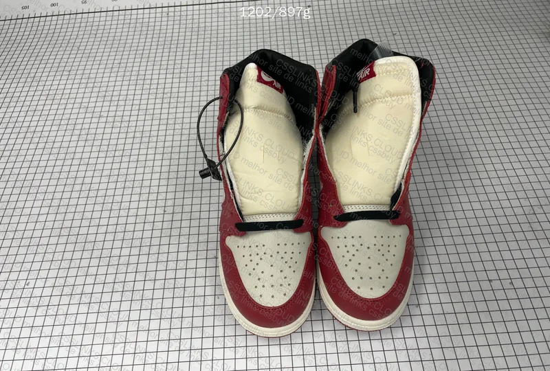 GL? AIR JORDAN CHICAGO LOST AND FOUND