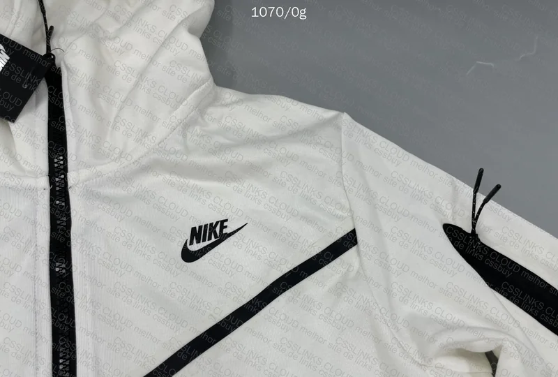 GL or Not? Nike Tech Fleece 1688 2