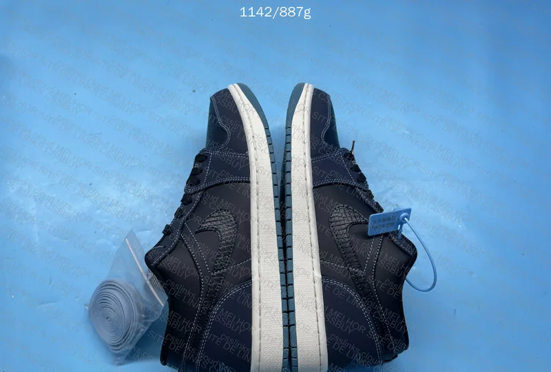 GL or RL? Nike AJ1 Low 7