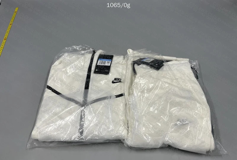 GL or RL? Nike Tech Fleece