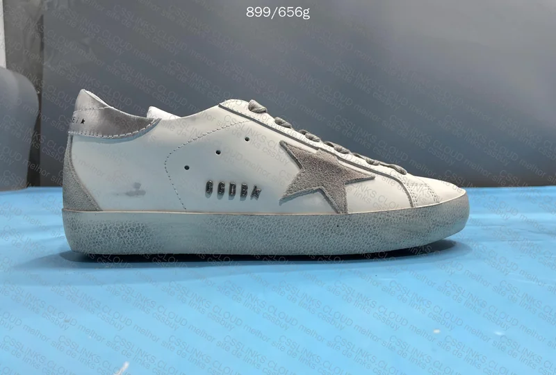 GOLDEN GOOSE 8
