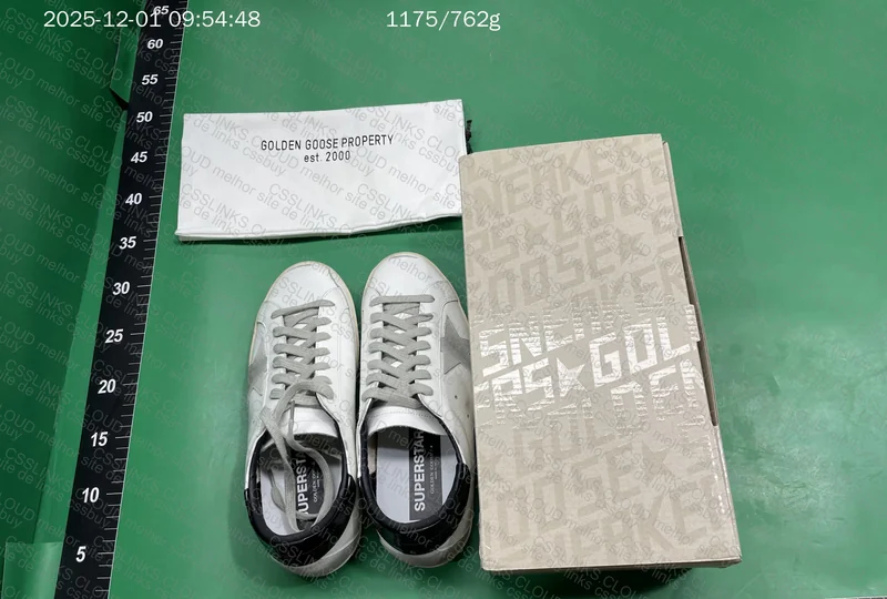 Golden goose 10