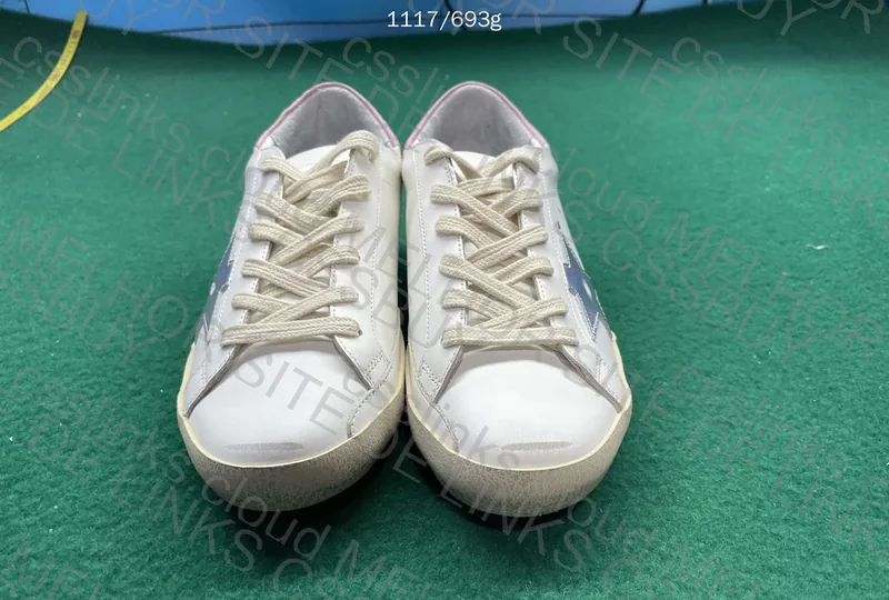 Golden Goose Superstar 4