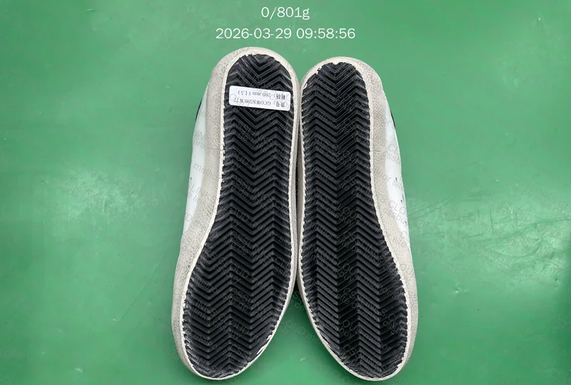 Golden Goose Superstar 6