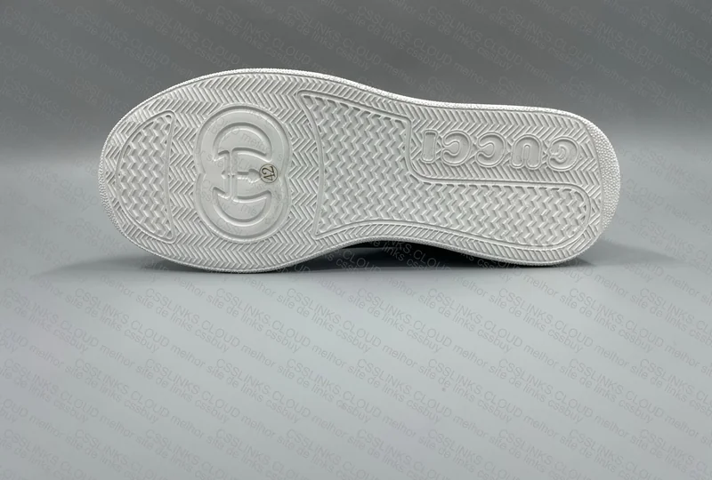 Gucci Chunky B 7