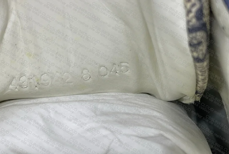 Gucci Chunky B 8