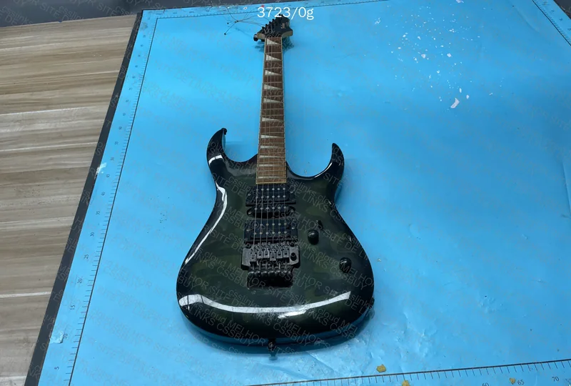 HSH Guitar with Floyd 2