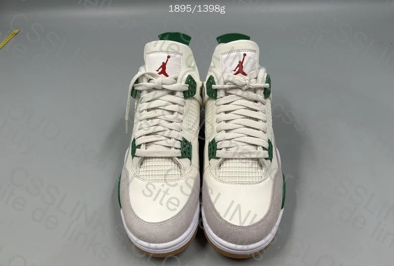 GX Aj4 Pine Green