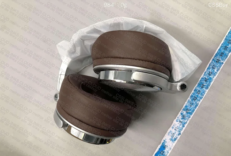 Pro 30 Headphone with Mixer and Equipment Output 3