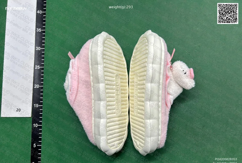 hello kitty slippers