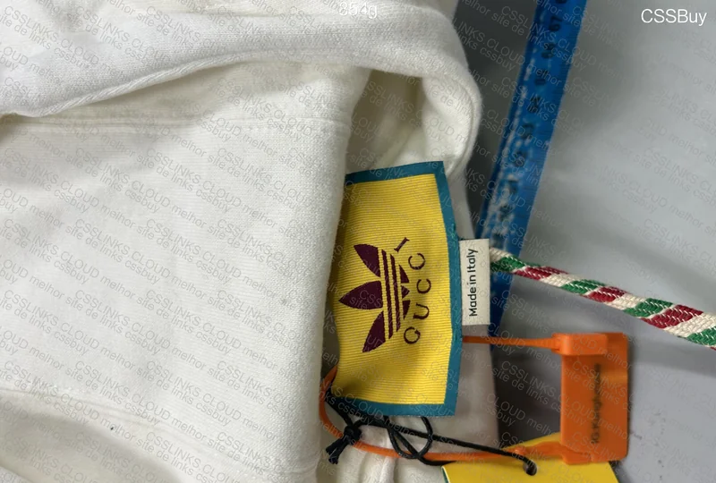 Hoddie Gucci x adidas 369¥ 9