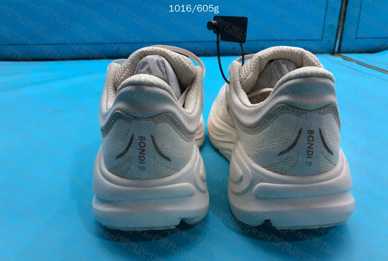 HOKA Bondi 9 7