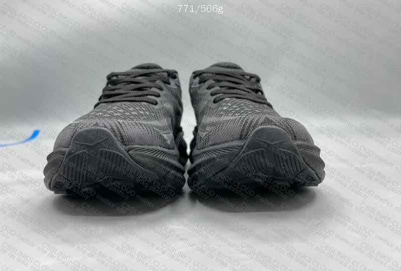 Hoka One Clitfon 9 7