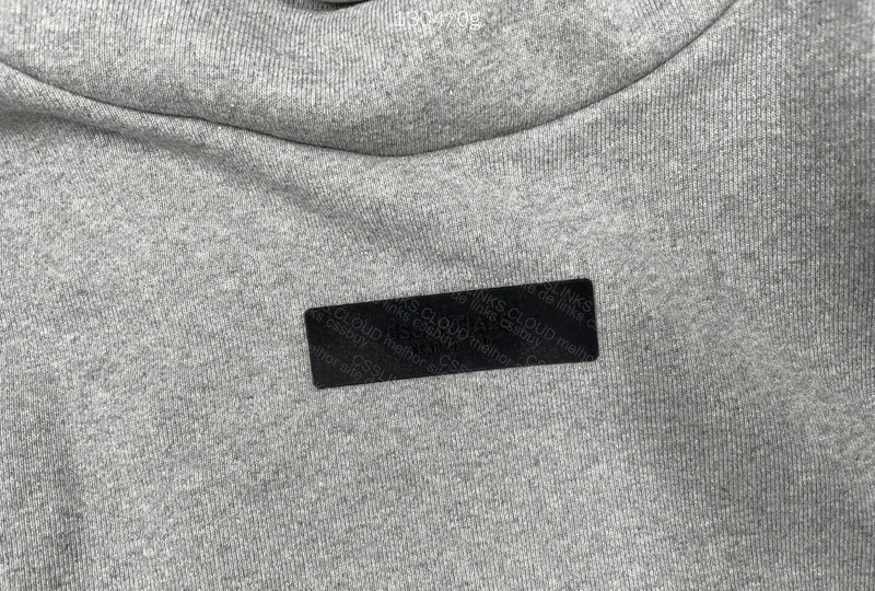 Hoodie Essentials 4