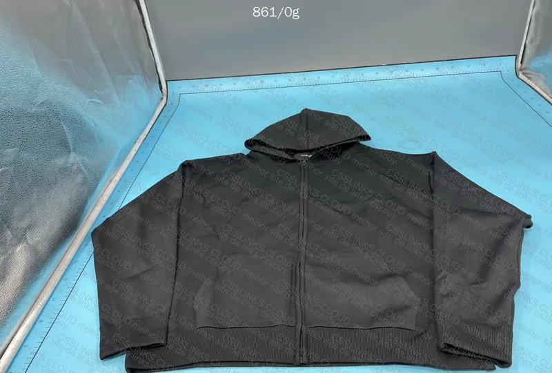 Vujadé Hoodie