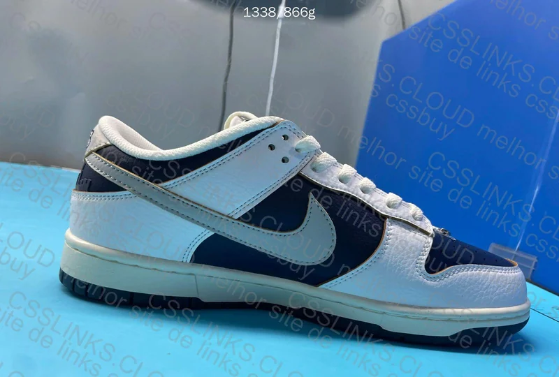 HUF x Nike SB Dunk Low OG New York 2
