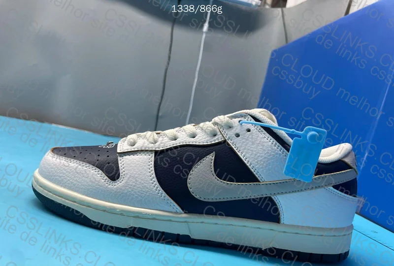 HUF x Nike SB Dunk Low OG New York 5