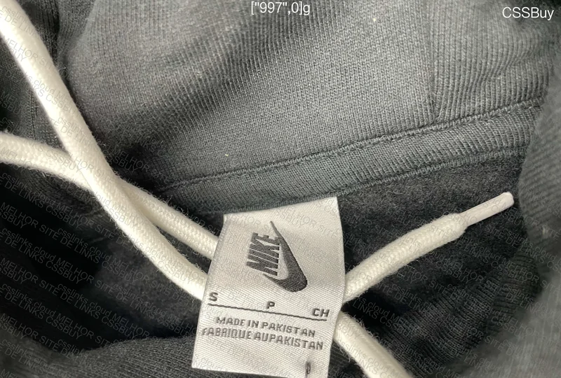 (Husky) Solo Swoosh Nikelab Hoodie 3