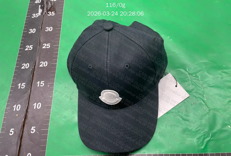 Husky Seller - Boné Moncler 3