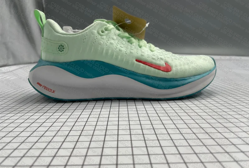 Infinity Run 4 Flyknit Green 2