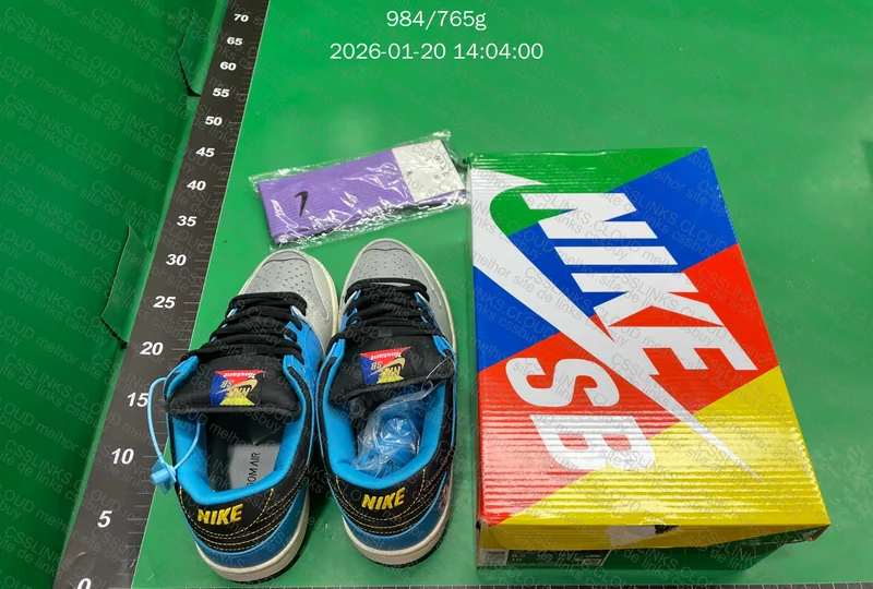 Instant Skateboards x Nike SB Dunk