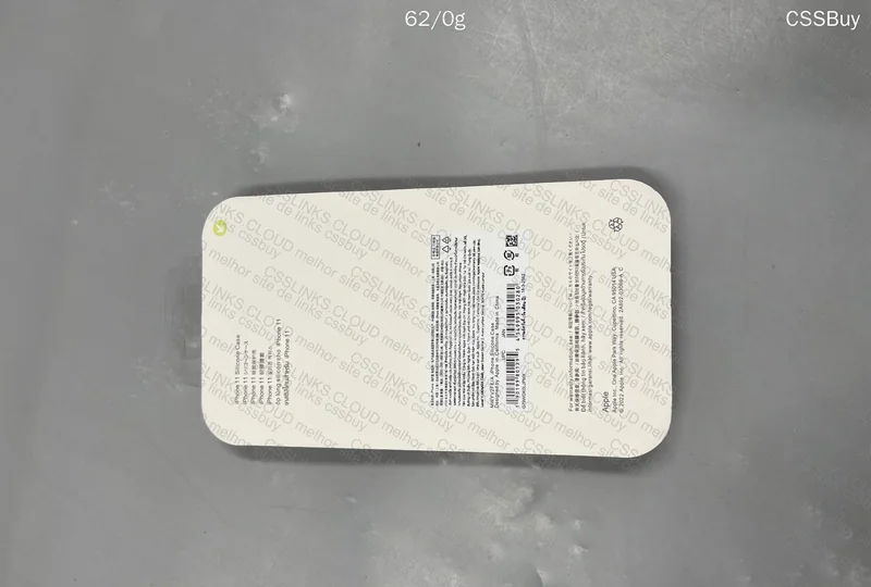 iPhone 11 Silicone Case Red 2