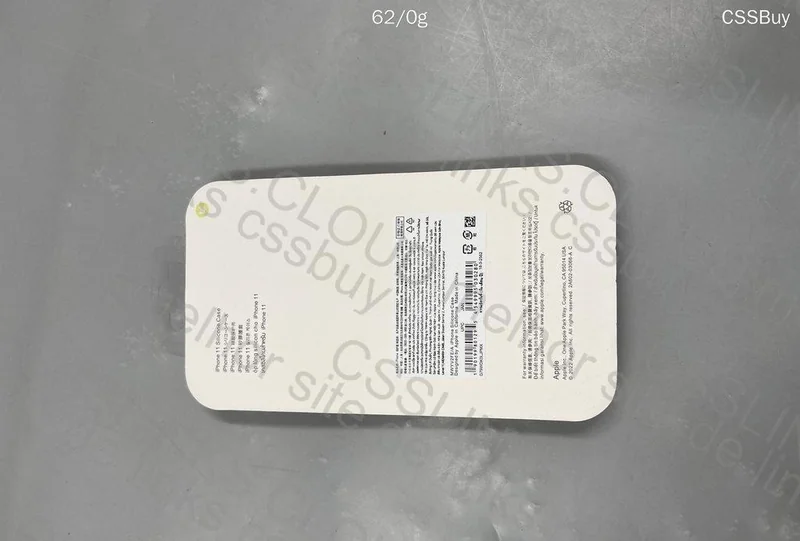 iPhone 11 Silicone Case Red 3