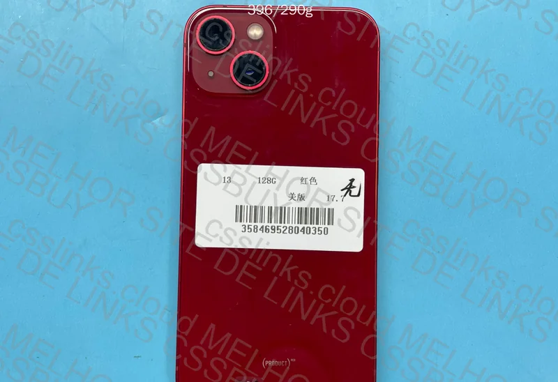 iPhone 13 128GB - Red 2