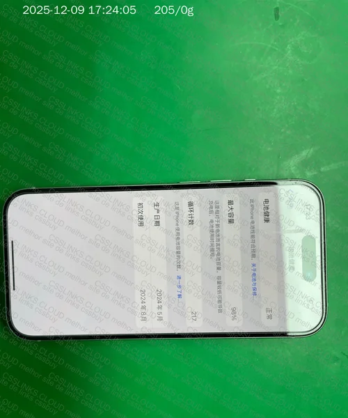 iPhone 15 Green 128GB 3