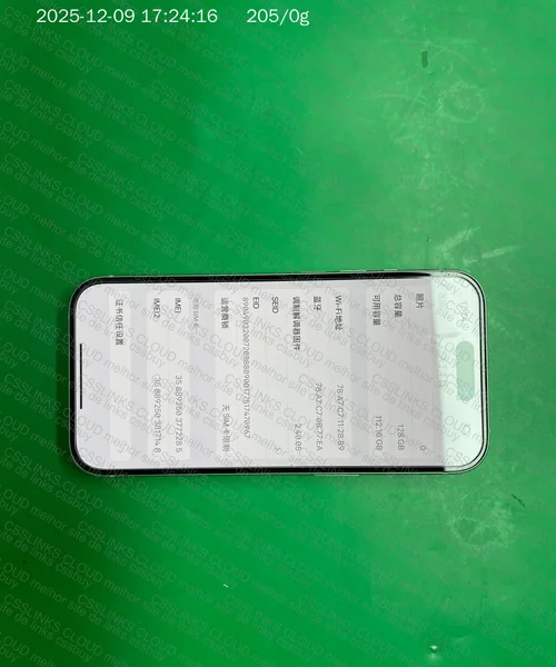 iPhone 15 Green 128GB 4