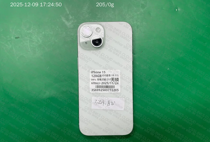 iPhone 15 Green 128GB 6