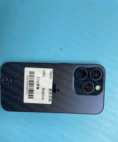 iPhone 15 Pro 128GB 2
