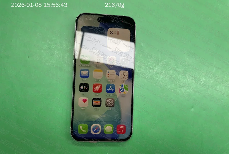 iPhone 15 Pro 3