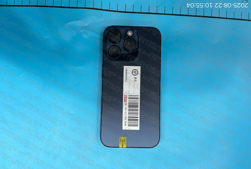 iPhone 15 Pro Locked 5