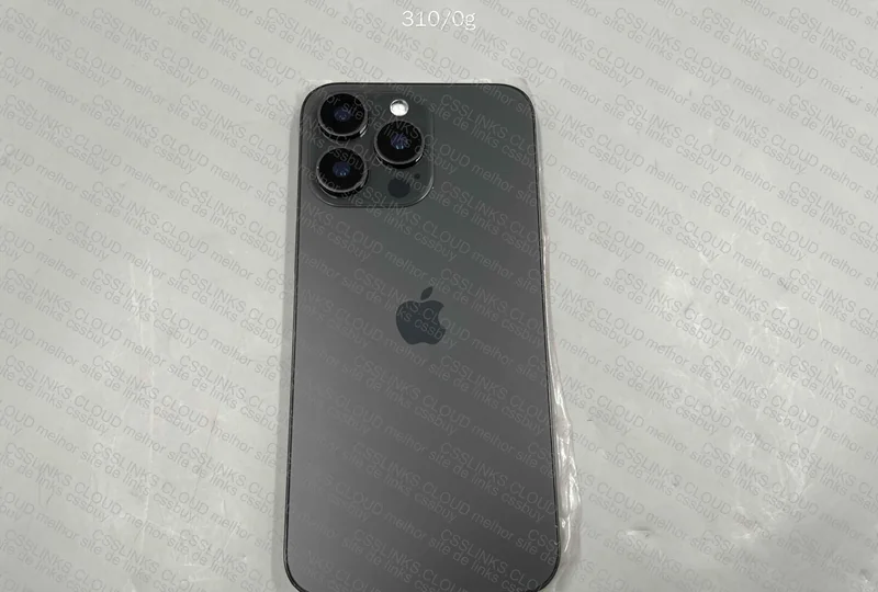 iPhone 15 Pro Max 4