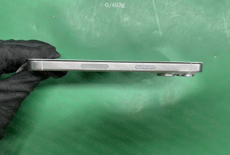 iPhone 15 Pro Max 256 (LCD Screen) 4