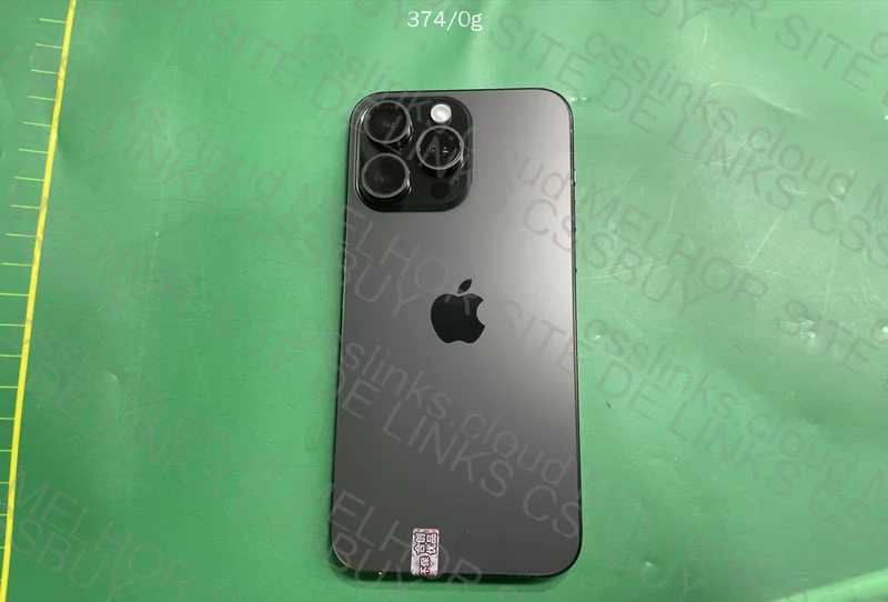 iPhone 15 Pro Max 256GB 4