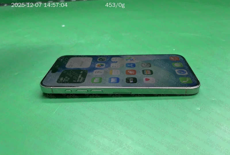 iPhone 15 Pro Max 256GB 4
