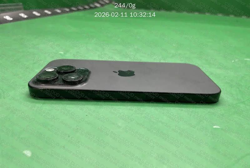 iPhone 16 Pro 128GB / eSIM 9