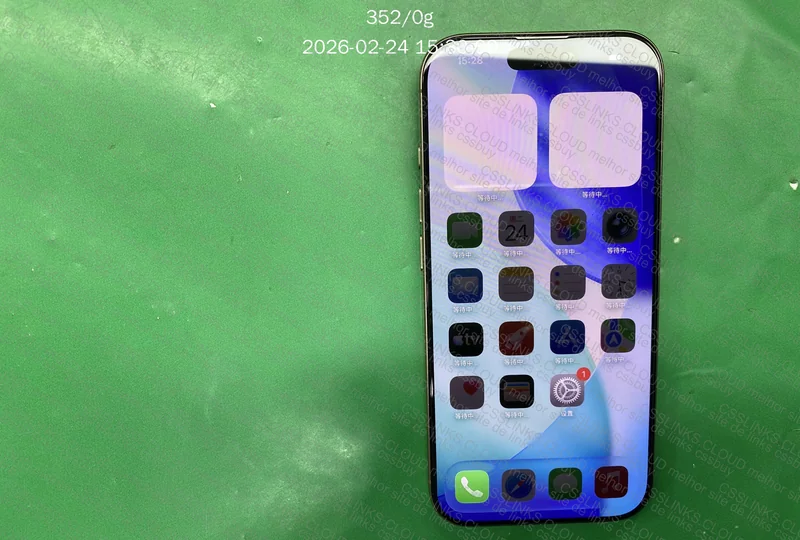 iphone 16 pro 4