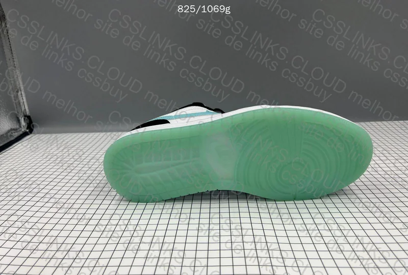 J1 Island Green DT - 190 Y 4