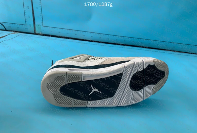 J4 Military Black 7