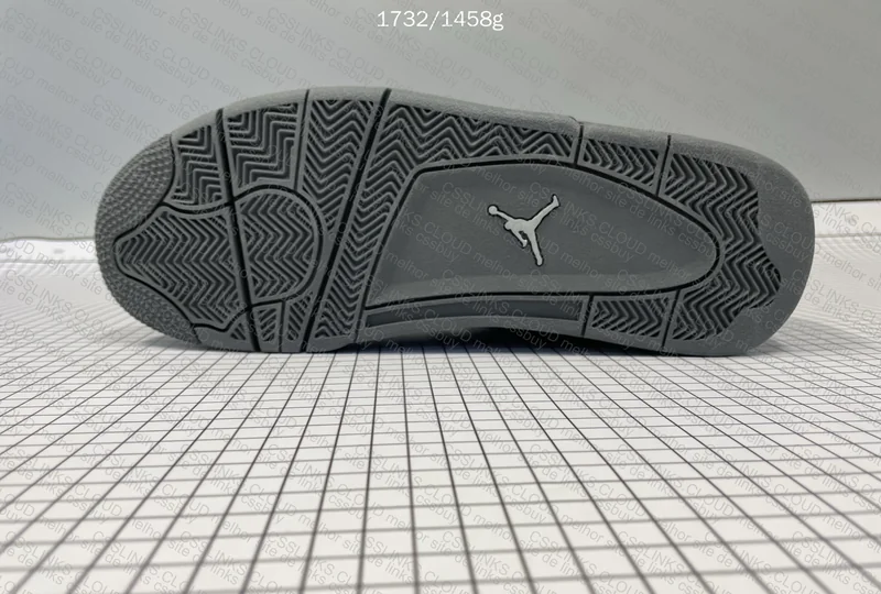 J4 Paris Wet Cement from OVO 4