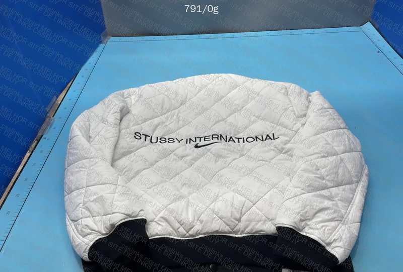 Nike x Stussy Jacket (with measurements) 3