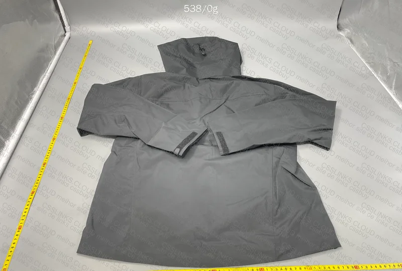 Arc'teryx Beta LT Jacket 3