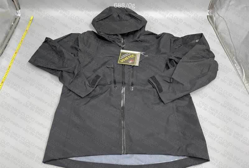 Arc'teryx Alpha SV Gore-Tex Jacket 2