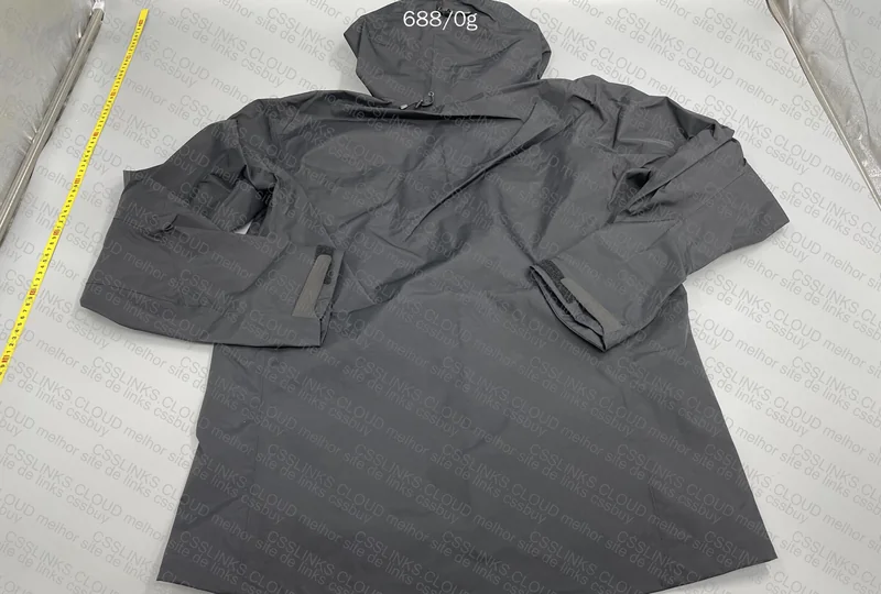 Arc'teryx Alpha SV Gore-Tex Jacket 5
