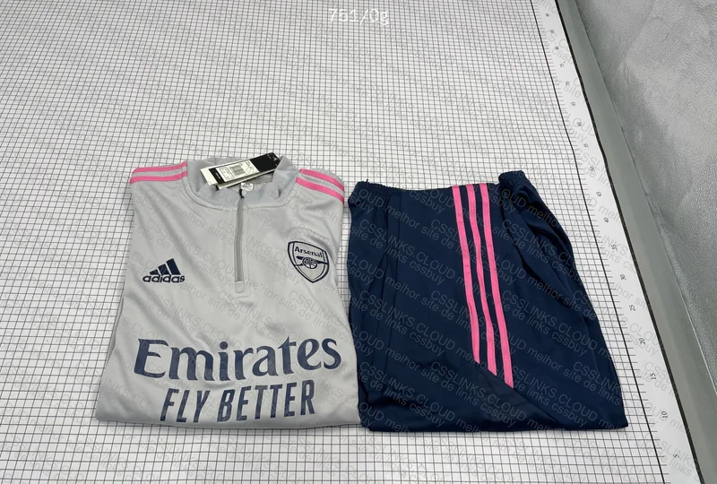 Arsenal Windbreaker